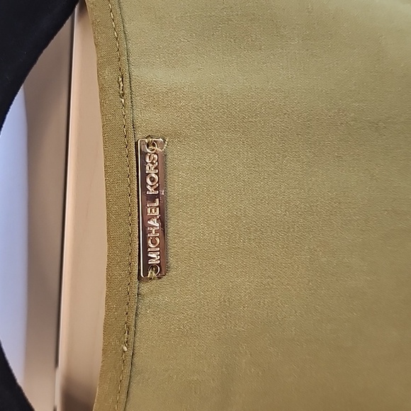 michael kors short sleeve blouse green blouse  Lg - Picture 7 of 7